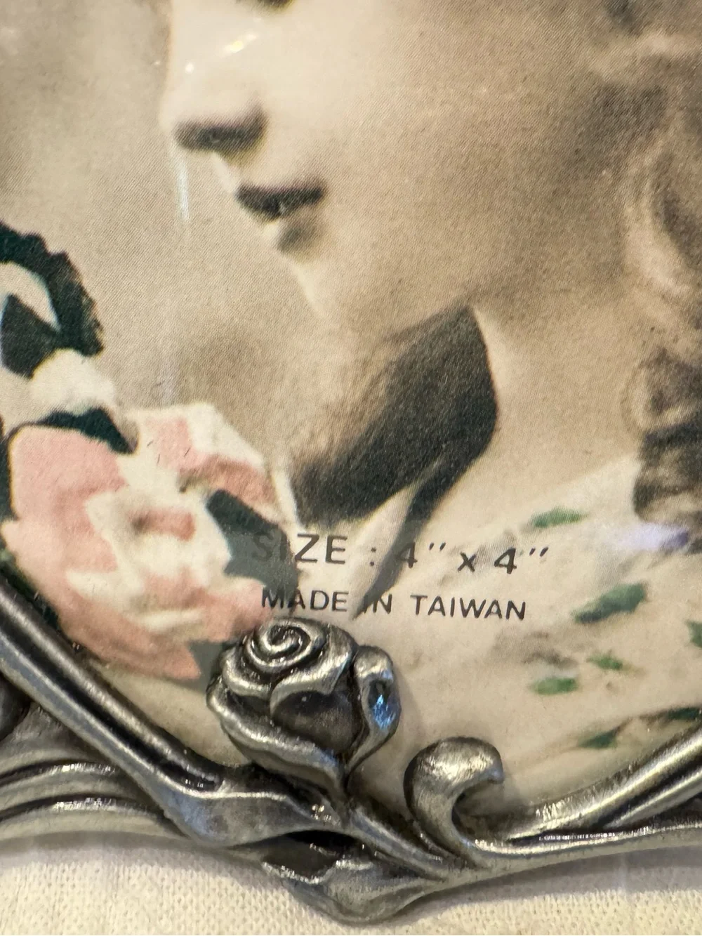 Vintage Heart Picture Frame Pewter Roses 4x4 Photo Made in Taiwan